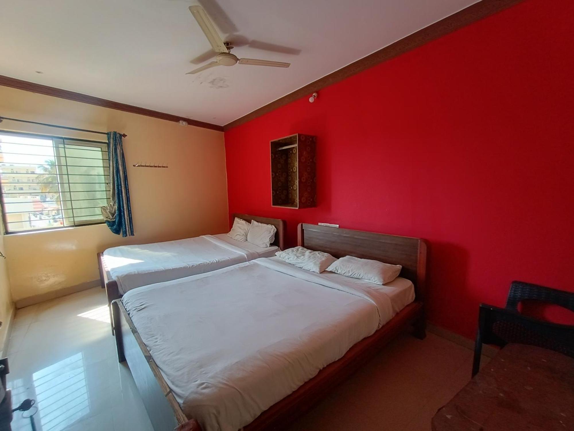 Hotel Malnad Grand Inn Kumbalgod Exterior photo